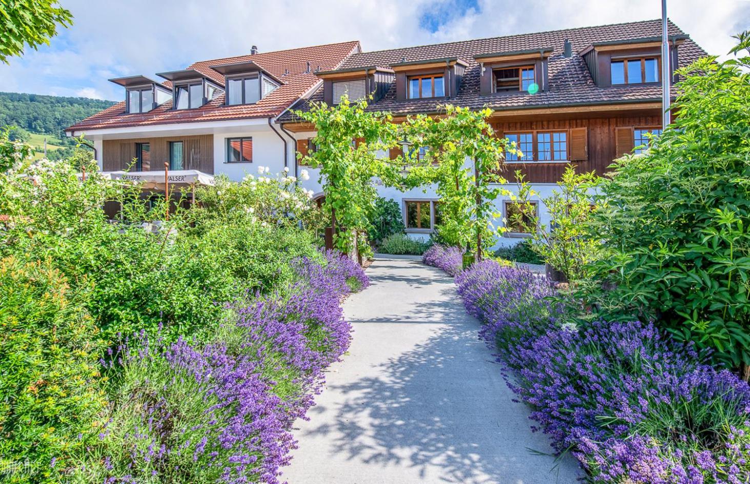 Hirschen Erlinsbach Swiss Quality